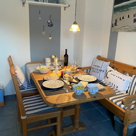 Westwind 13 Apartman *